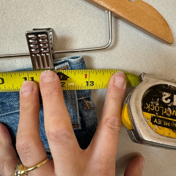 High-Waisted Jeans - size 0 - Picture 6 of 6